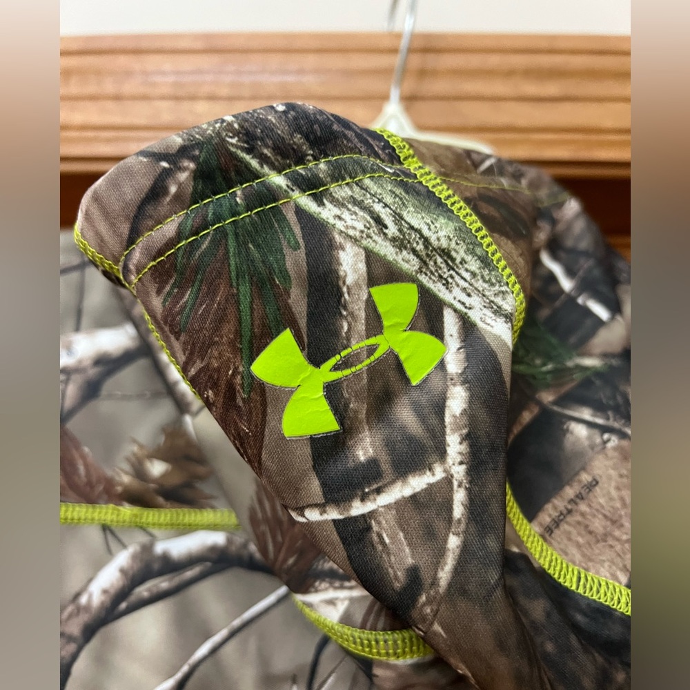 Under Armour Camo Asymmetrical Zip Pullover Sweatshirt Size Medium - Picture 7 of 12